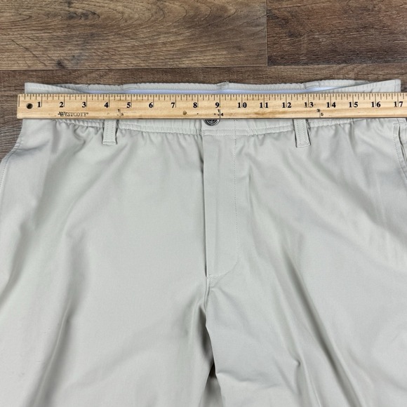 UNDER ARMOUR mens 36x32 PANTS Golf Chino Stretch‎ Grip Waist Khaki - Picture 6 of 9